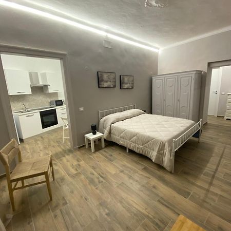 La Casa Nel Vicolo Camera 2 Casale Monferrato Esterno foto