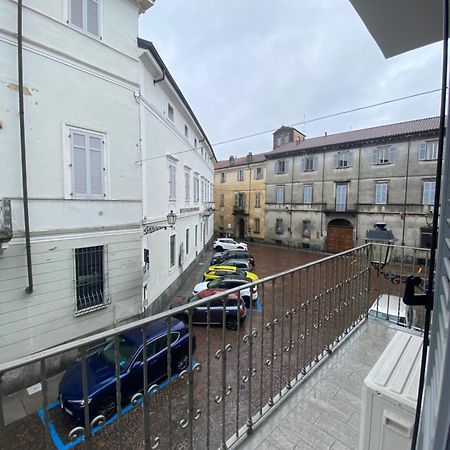 La Casa Nel Vicolo Camera 2 Casale Monferrato Esterno foto