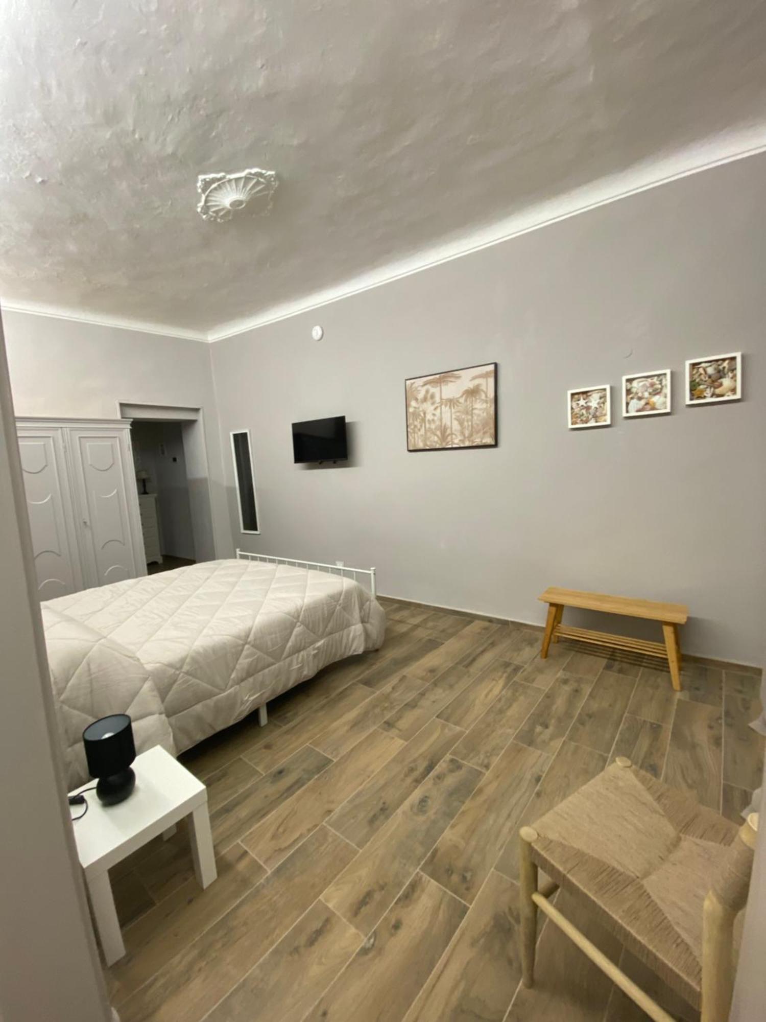 La Casa Nel Vicolo Camera 2 Casale Monferrato Esterno foto