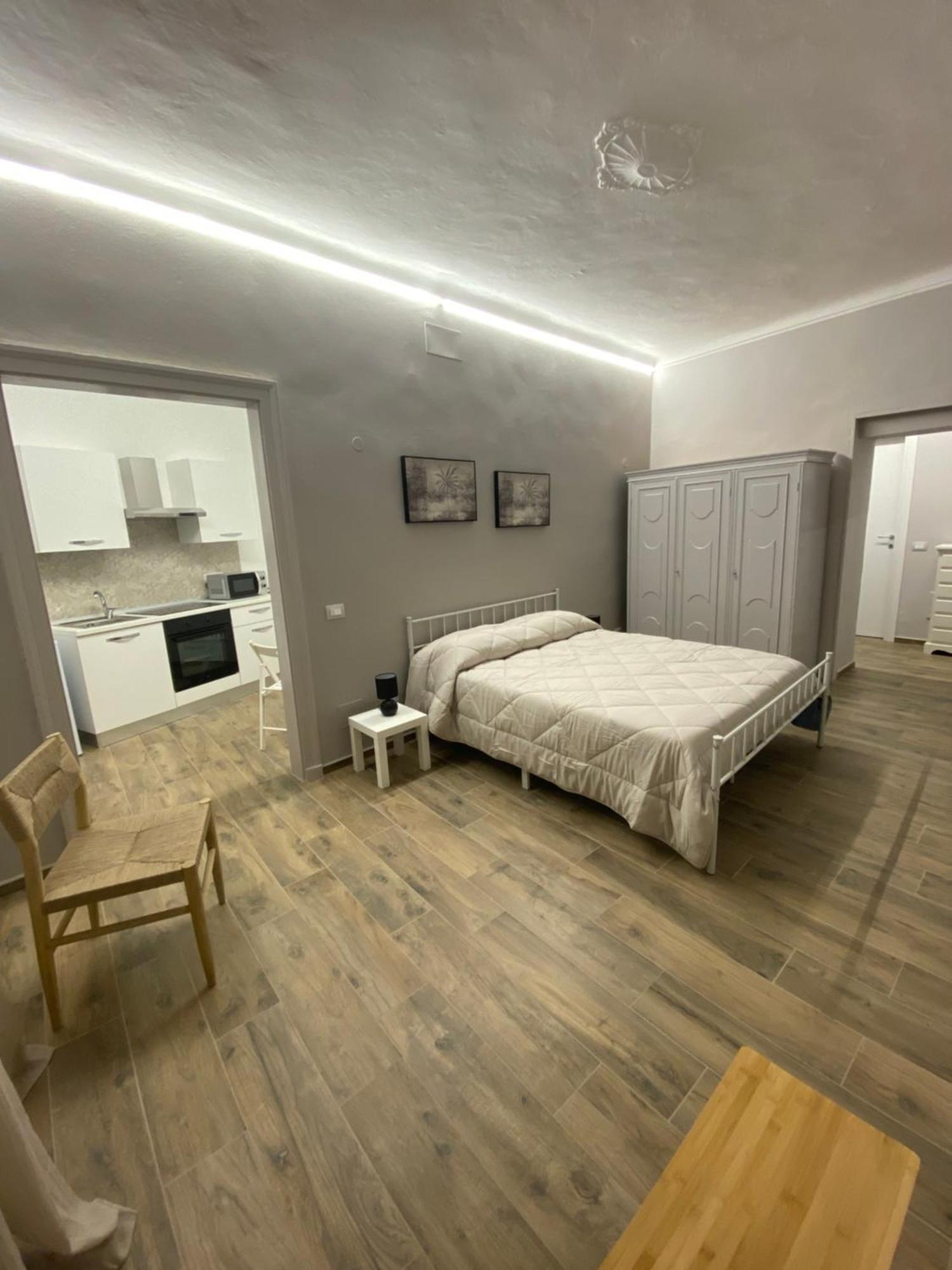 La Casa Nel Vicolo Camera 2 Casale Monferrato Esterno foto